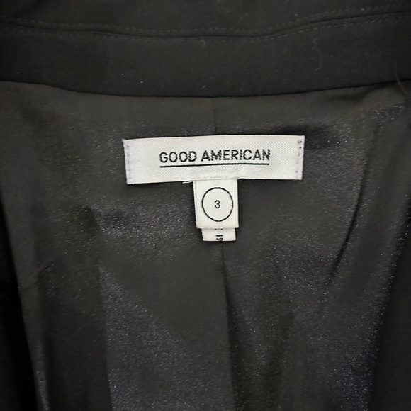 GOOD AMERICAN Side Slit Two Tone Colorblock Belted Blazer | Size 3 (Large) - Picture 6 of 9